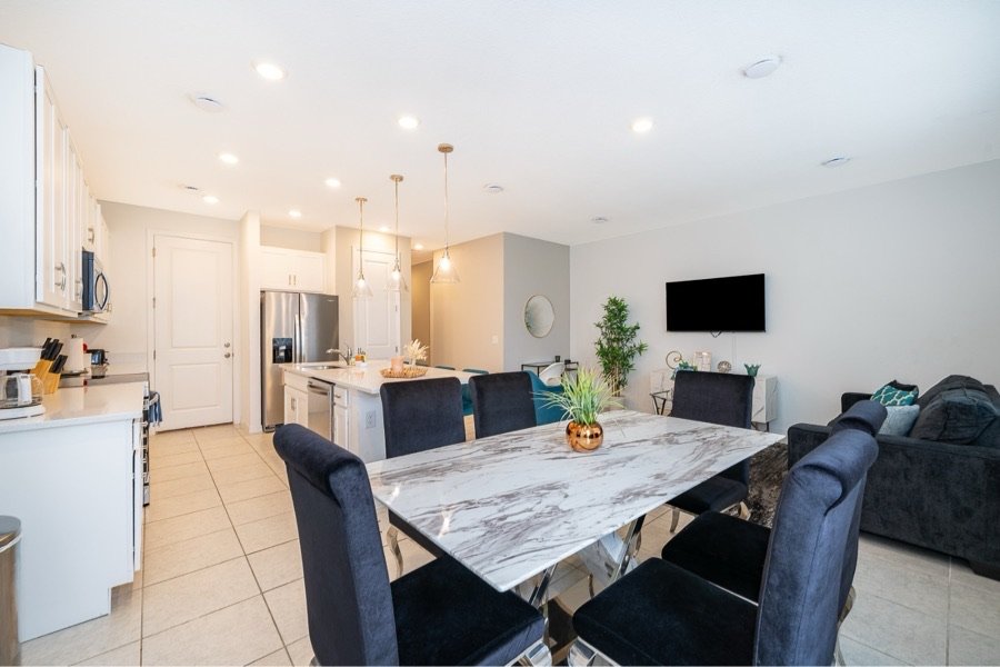 1013 Plantation Lane - 1 property image