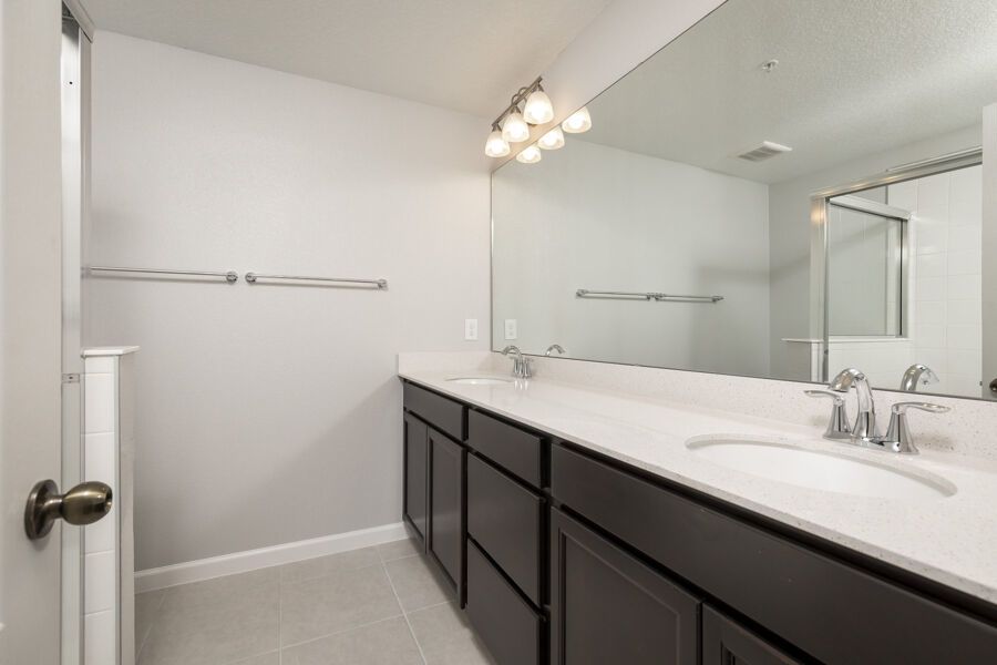 389 Smugglers Way - 1 property image